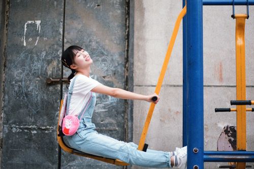 联盟更加严